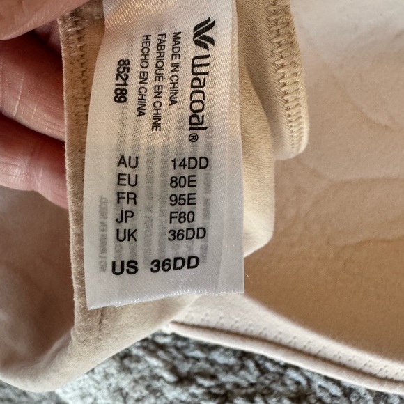 Wacoal 852189 How Perfect Wirefree Wireless T-shirt Bra - Picture 7 of 9